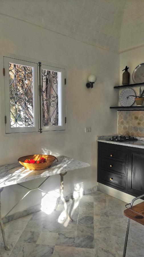 Lella Zohra, Studio Avec Piscine A Sidi Bou Said Bed & Breakfast Exterior photo